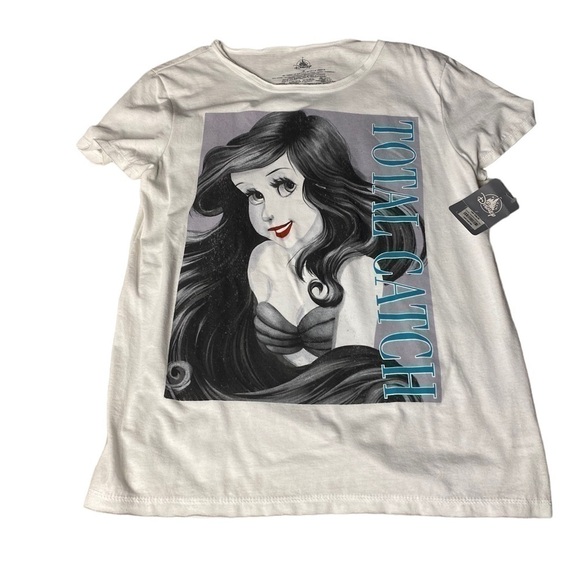 NWT DISNEY ARIEL THE LITTLE MERMAID TOTAL CATCH WHITE TEE SHIRT SIZE MEDIUM - Picture 1 of 3